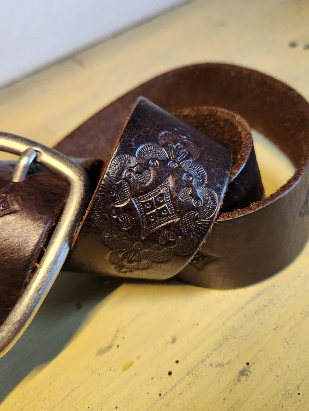 Aeropostale Vintage Tooled Brown Leather Belt, Size Small